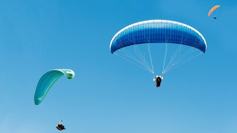 Paragliding in Georgia: Innovation and safety