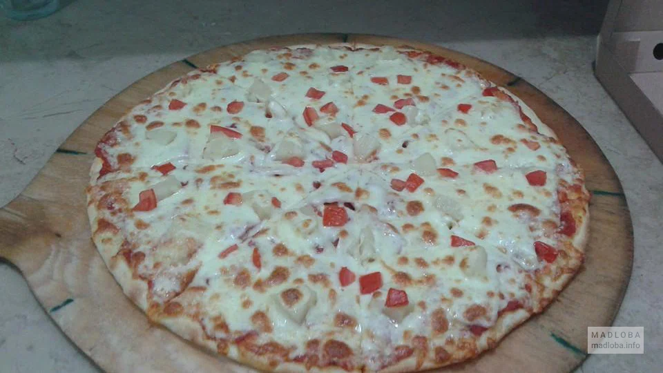 Пицца в Bat'Umi Pizza