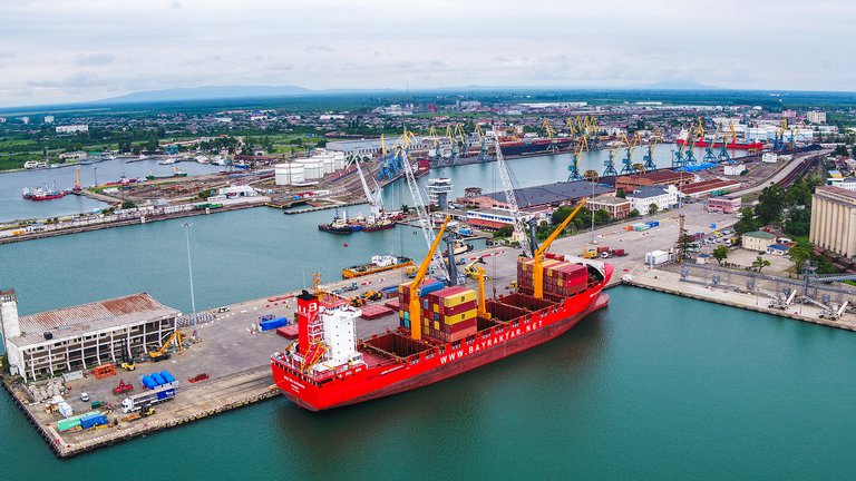 💼 Georgia will become a co-owner of the port of Anaklia.