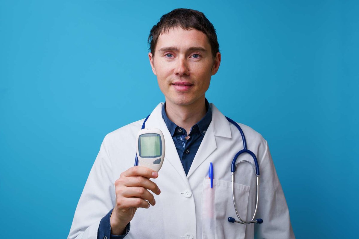 portrait-doctor-with-stethoscope-blood-glucose-.original