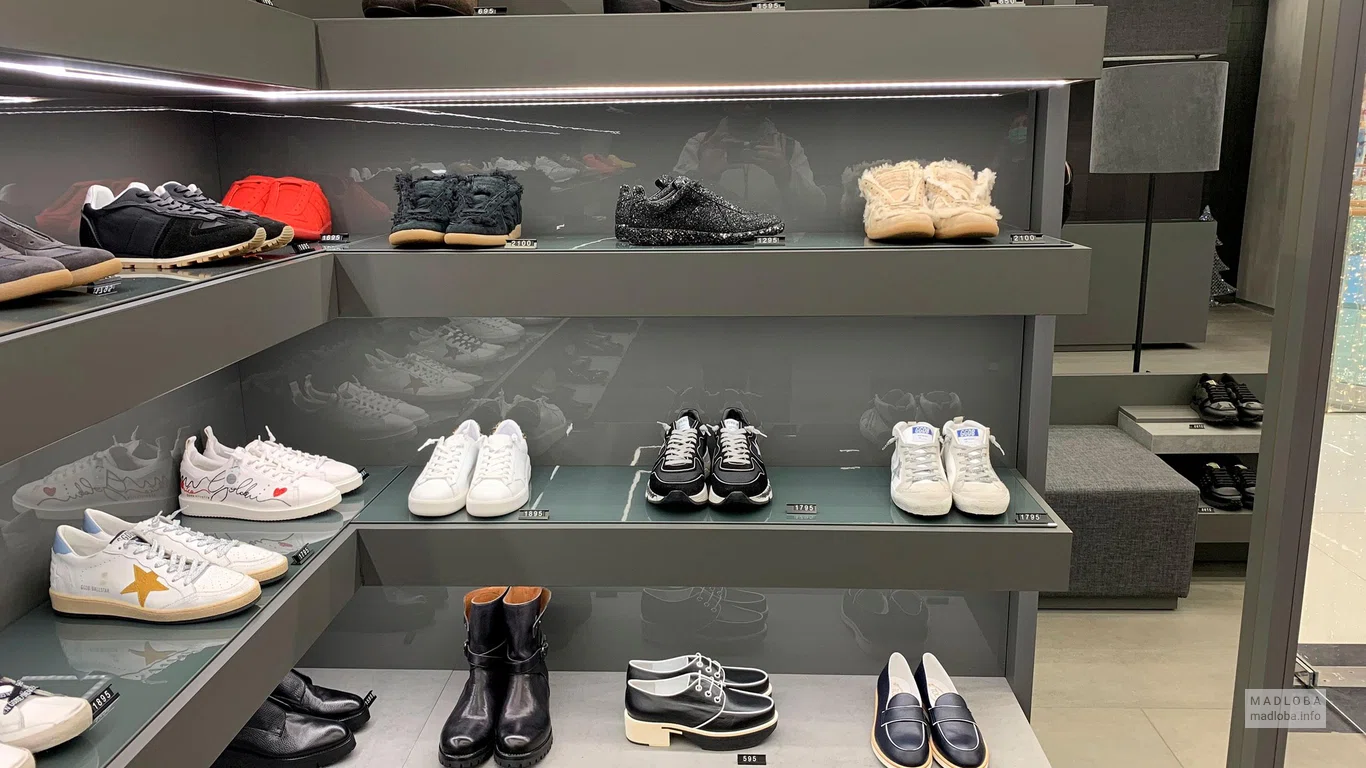 Обувь в магазине Пош в Грузии
