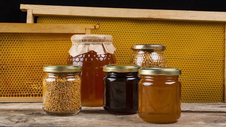 Производитель меда и продуктов пчеловодства Giorgi Tatishvili