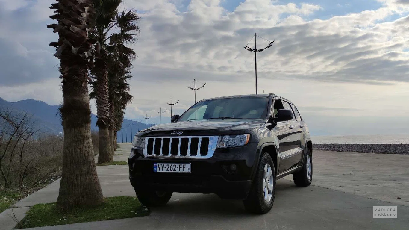 Jeep на прокат в RentCar Batumi