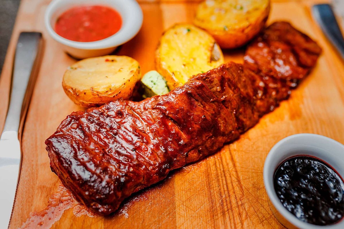 roast-beef-potatoes-tkemali-sauce