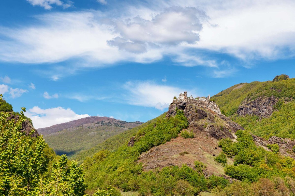 ruins-minda-fortress