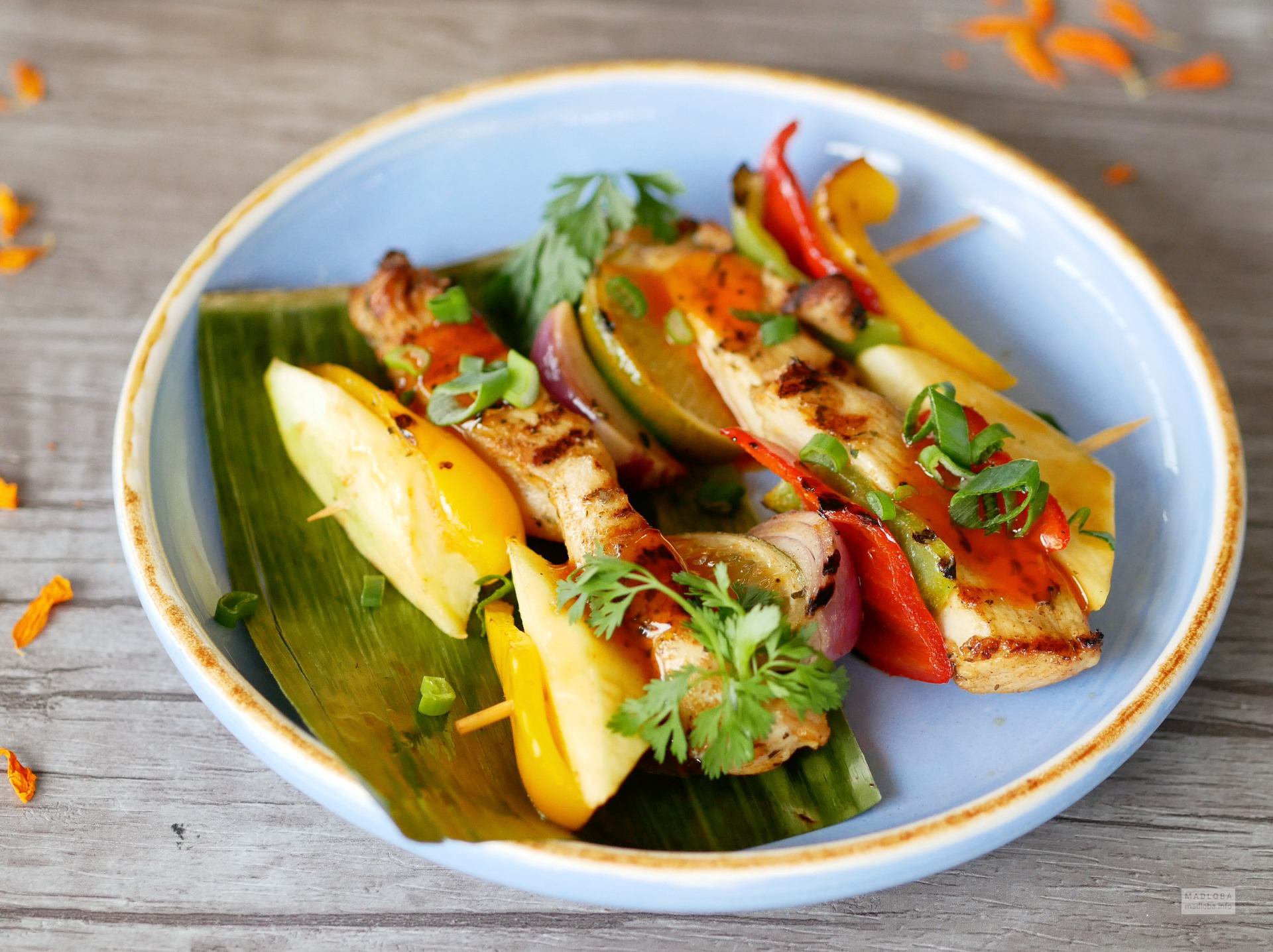 Come and pick up your piece of Caribbean at the Rum Roof Kitchen Bar in