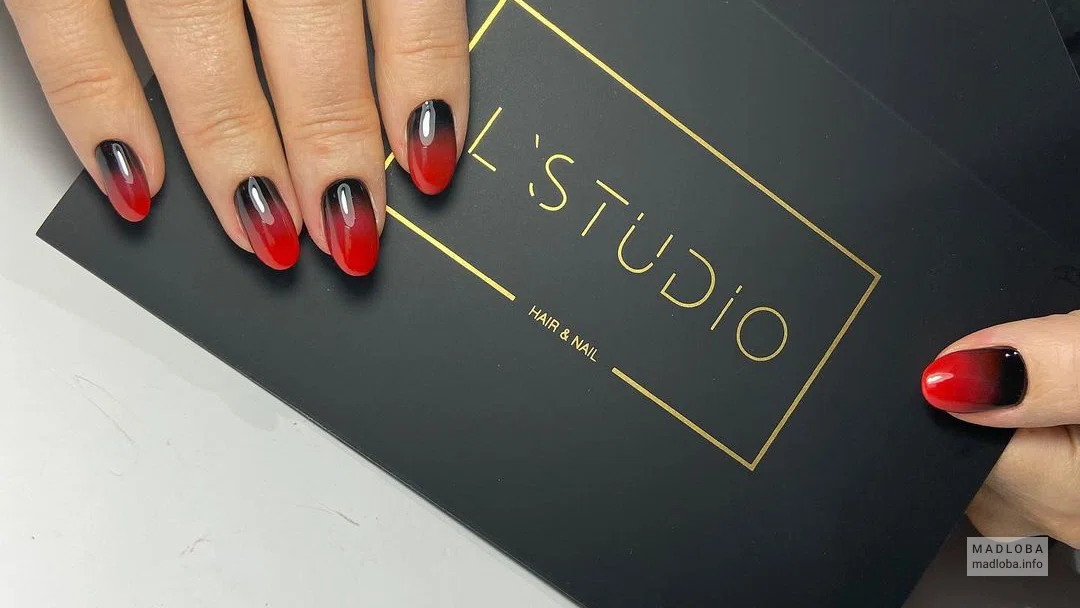 Beauty salon "L'Studio" manicure