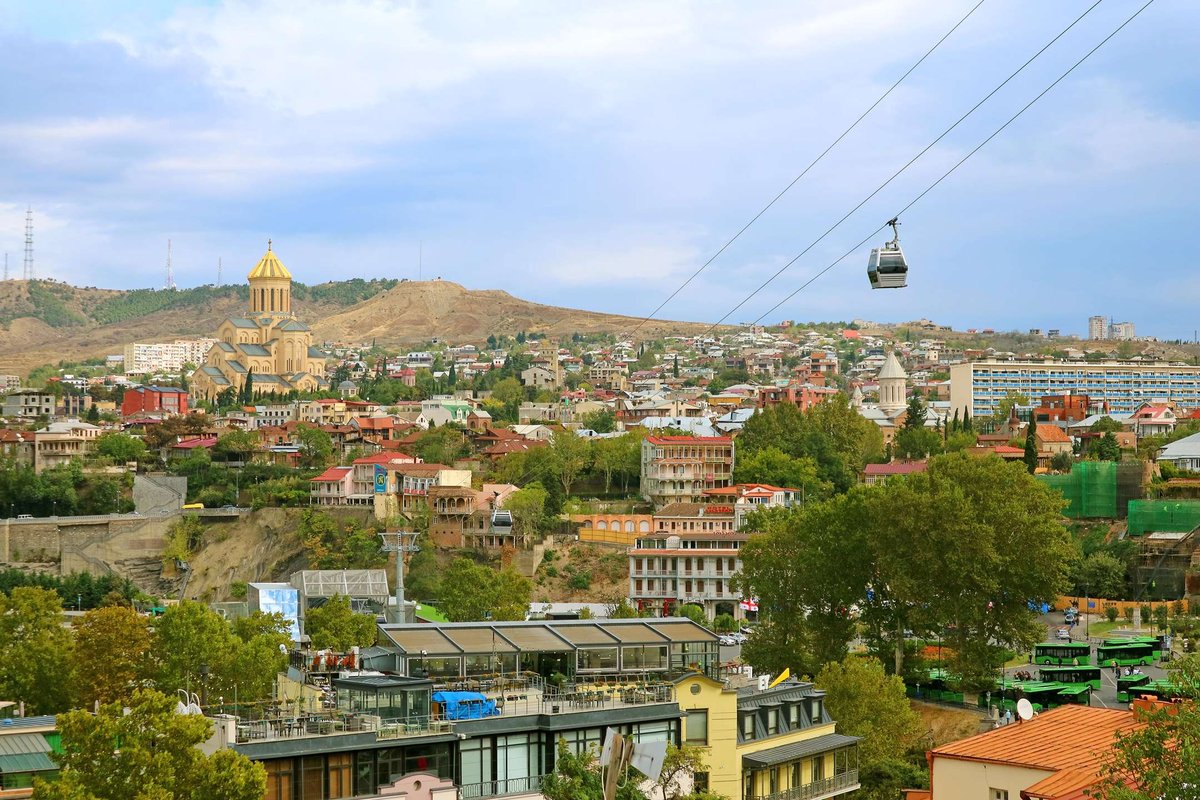 scenery-aerial-cable-car-from-tbilisi