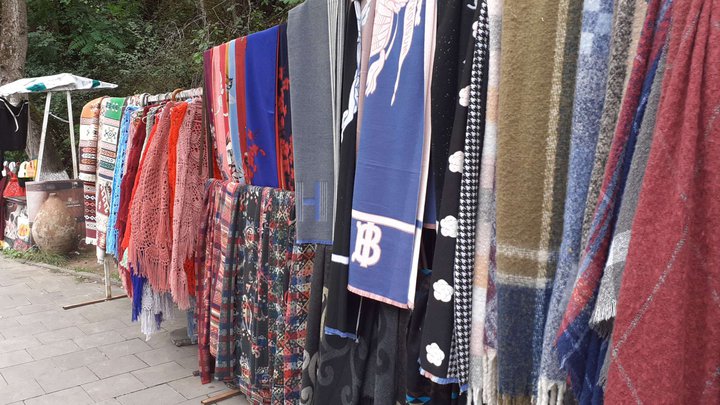 Clothing market with souvenirs (9 April St.)