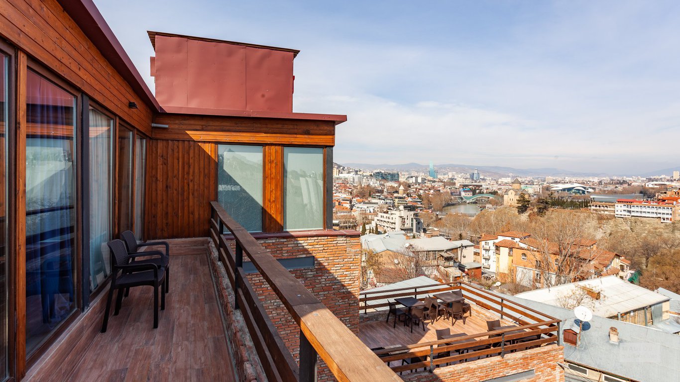 Балкон в номере Терраса Табори в Тбилиси