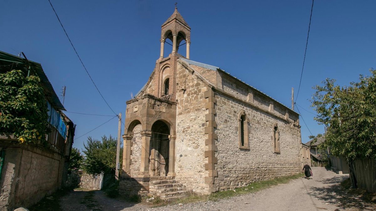 Вид на церковь Святого Теодора в Ахалкалаки