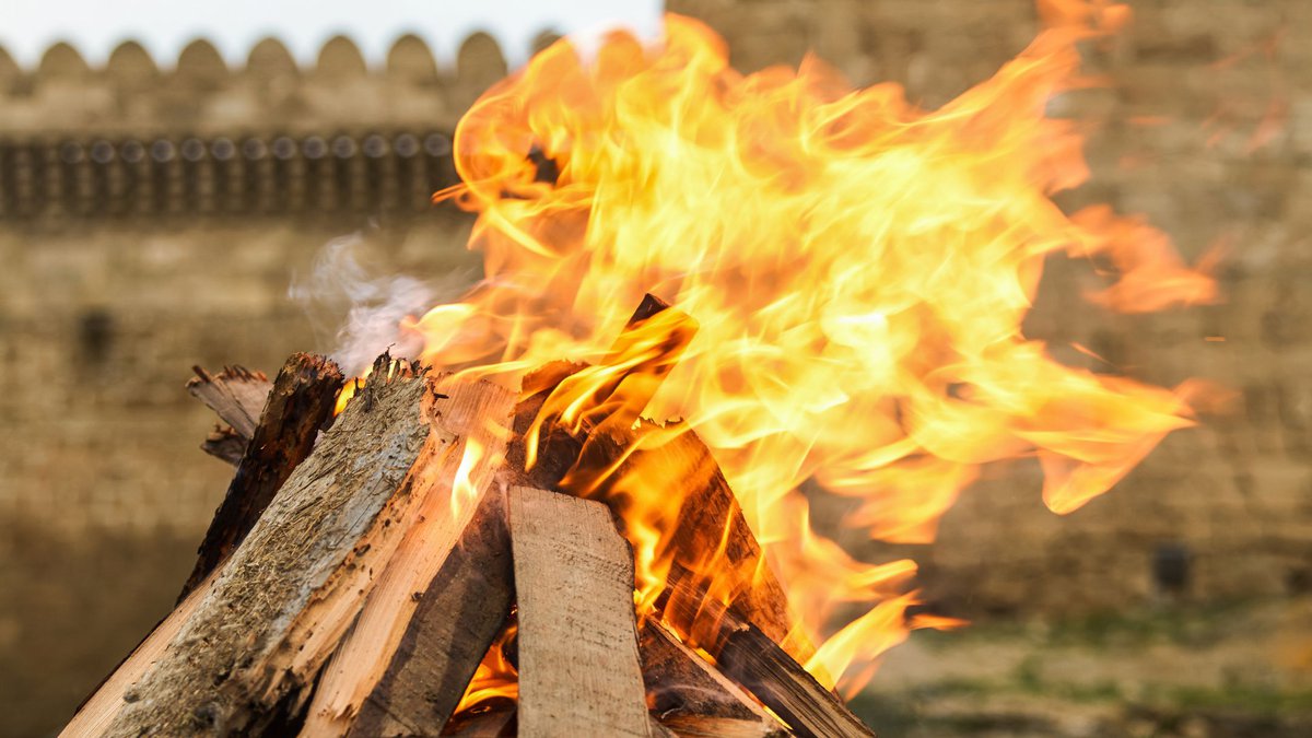 traditional-novruz-holiday-bonfire