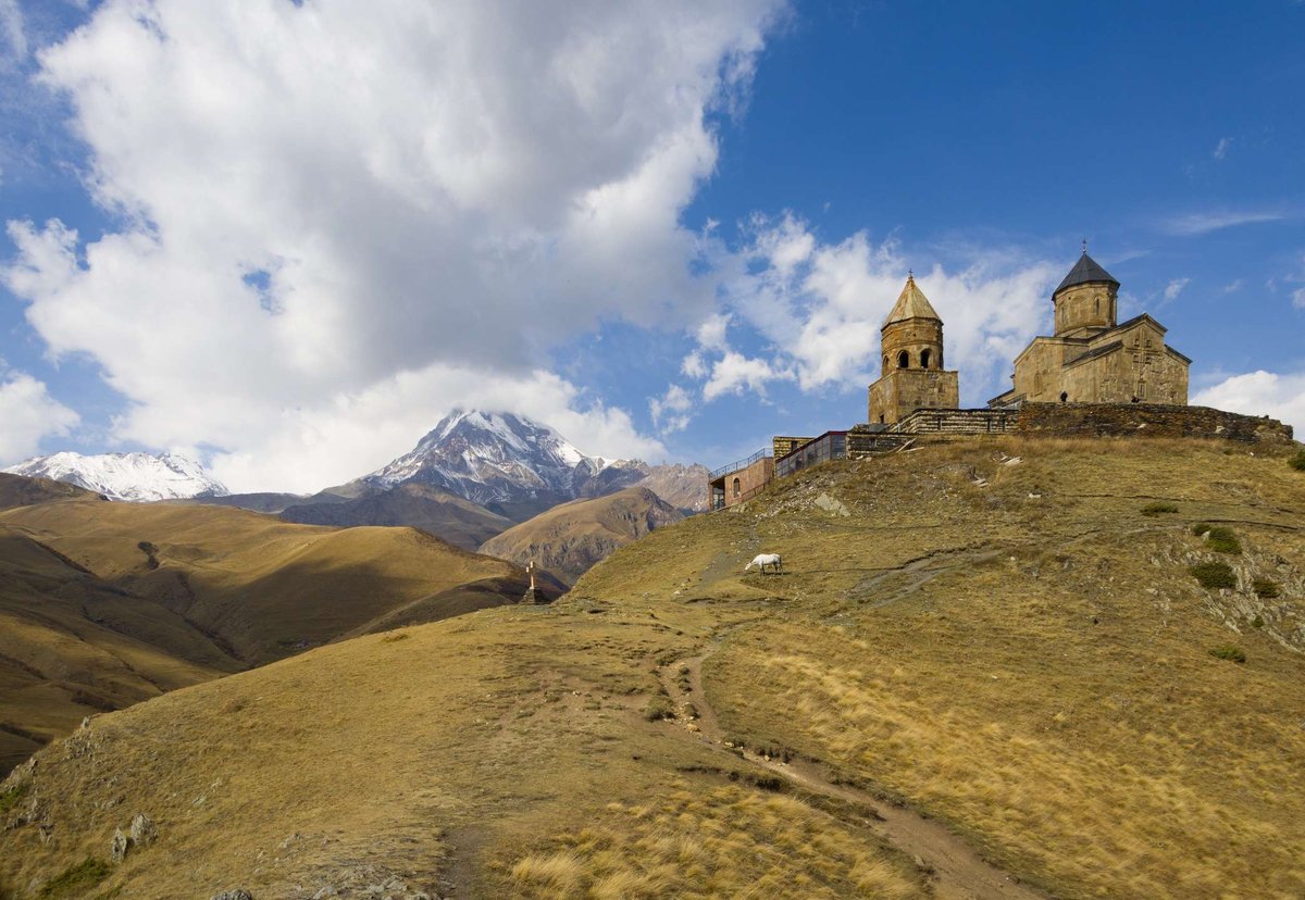 trinity-church-gergeti