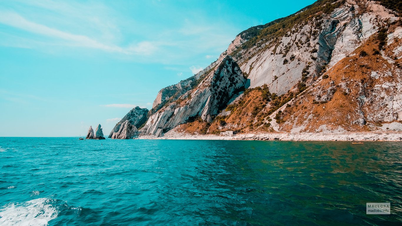 Море и скалы, отдых с Пегас Туристик