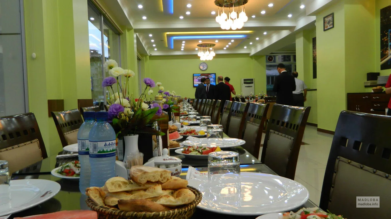 Блюда турецкой кухни в ресторане Карбак