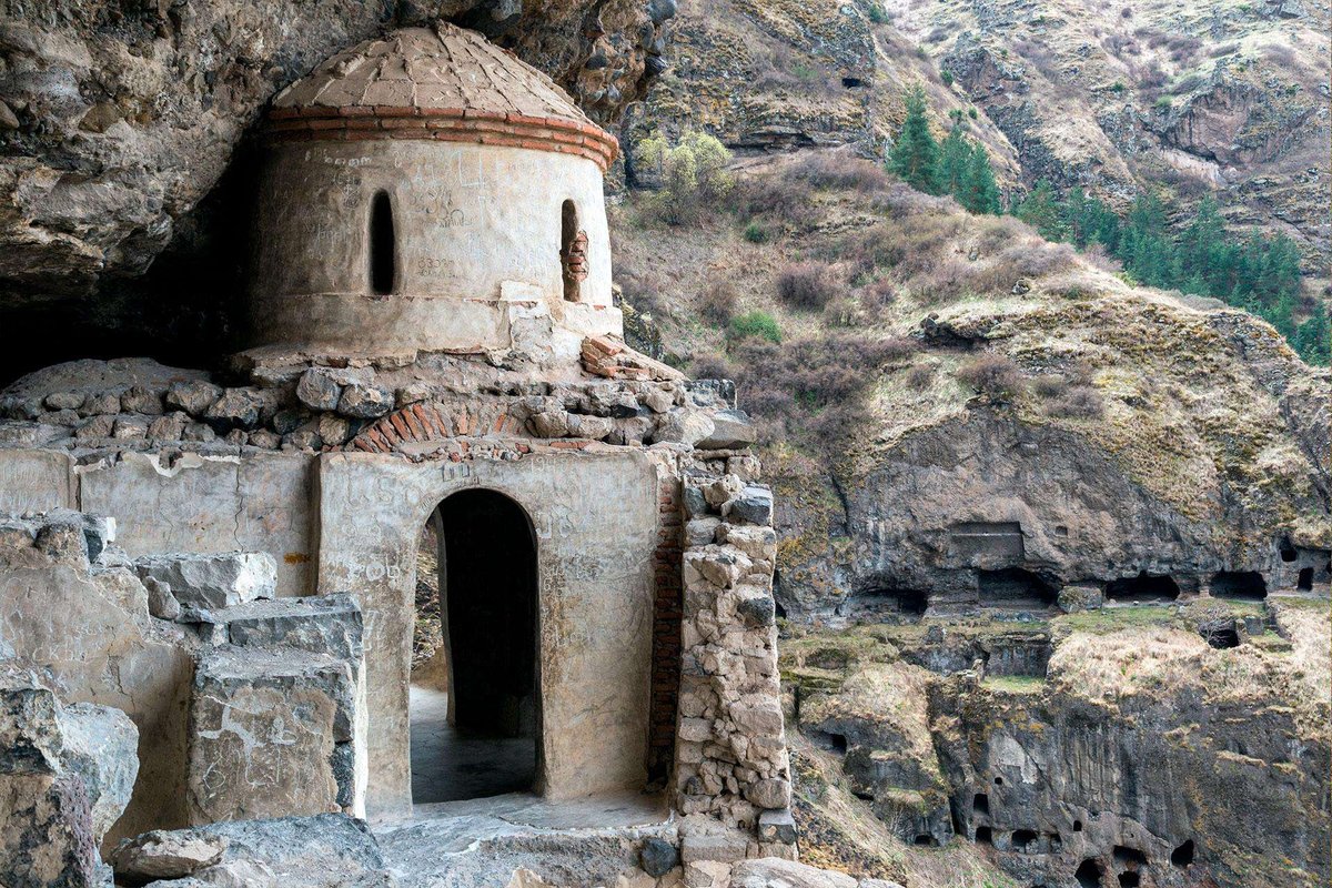 vans-kvabebi-monastery-complex-near-varzia