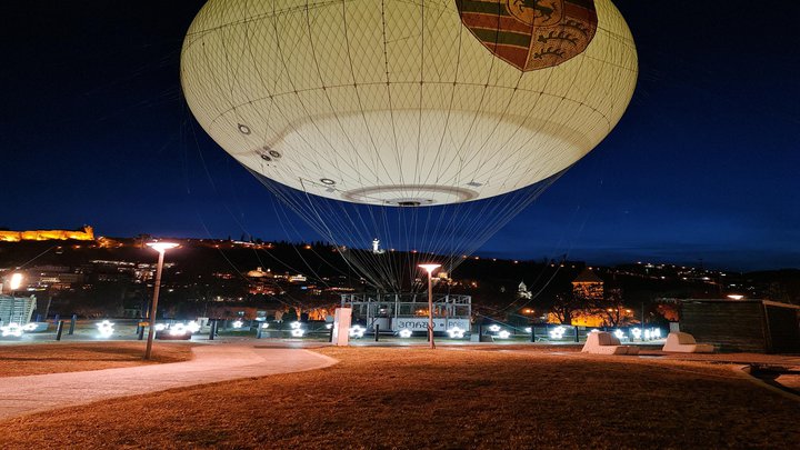 Hot air balloon in Rike Park