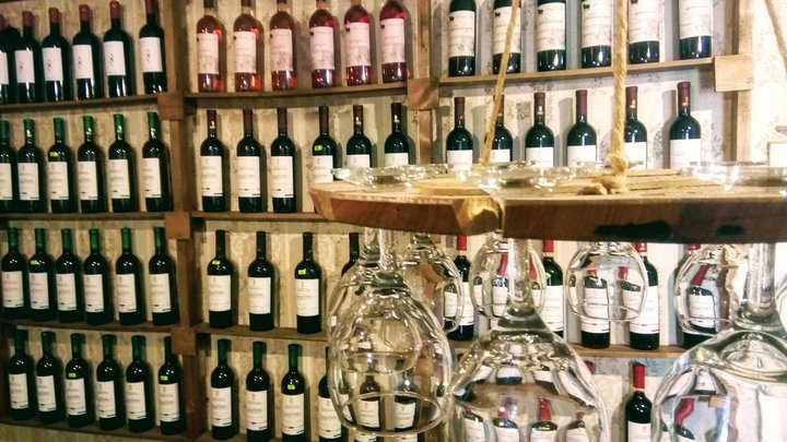ღვინის მაღაზია